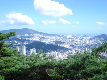 Busan, Korea. Photo: Alexandre Vincent