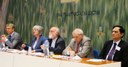 De izquierda a derecha: Olav Fykse Tveit, Sarah Rowland, Walter Altmann, Wesley Granberg-Michaelson y Richard Howell en Ginebra. El CMI y el Foro Cristiano Mundial, juntos en pos de la unidad cristiana