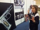 Sara San Martin, en el stand del Centro de Estudios Ecuménicos, de México, en la X Asamblea. © Gustavo Bono/WCC Iglesias de Latinoamérica piden atención del CMI para la violencia y las masacres en la región